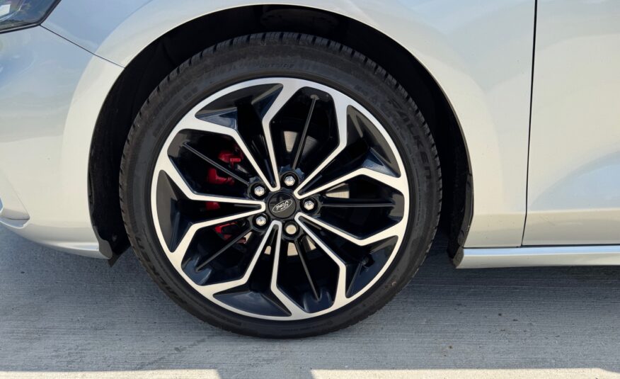 Ford Focus 1.0T EcoBoost ST-Line X Auto Euro 6 (s/s) 5dr