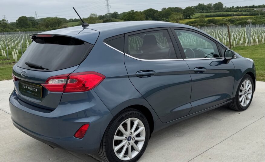 Ford Fiesta 1.0T EcoBoost Titanium Euro 6 (s/s) 5dr