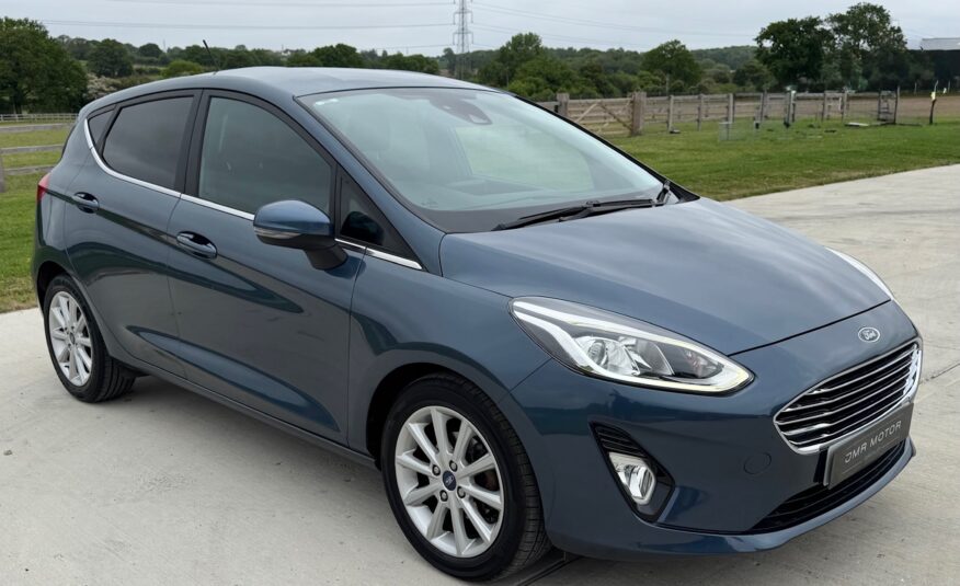 Ford Fiesta 1.0T EcoBoost Titanium Euro 6 (s/s) 5dr