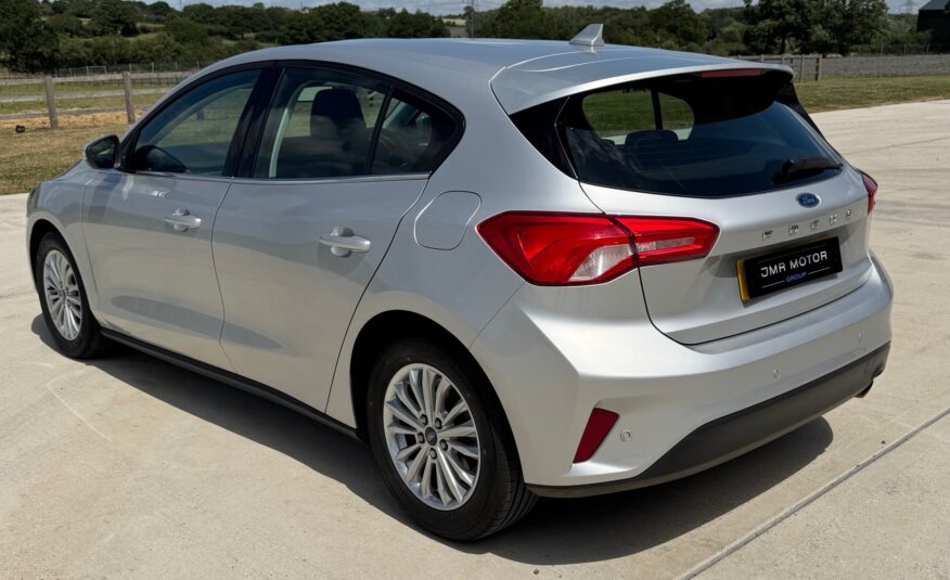 Ford Focus 1.0T EcoBoost Titanium Auto Euro 6 (s/s) 5dr