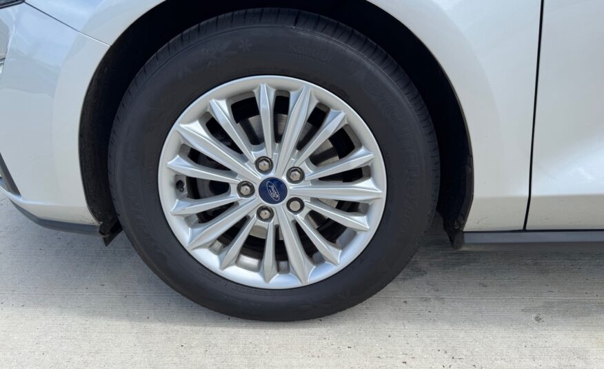 Ford Focus 1.0T EcoBoost Titanium Auto Euro 6 (s/s) 5dr