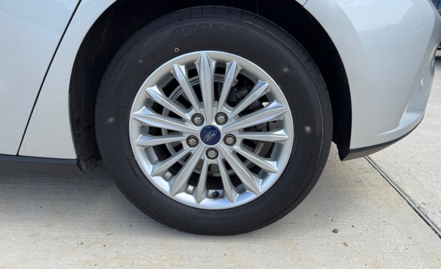 Ford Focus 1.0T EcoBoost Titanium Auto Euro 6 (s/s) 5dr