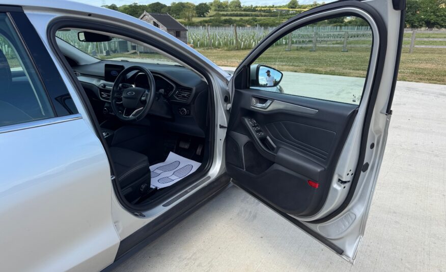 Ford Focus 1.0T EcoBoost Titanium Auto Euro 6 (s/s) 5dr
