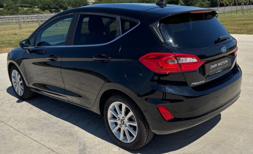 Ford Fiesta 1.0T EcoBoost Titanium Euro 6 (s/s) 5dr