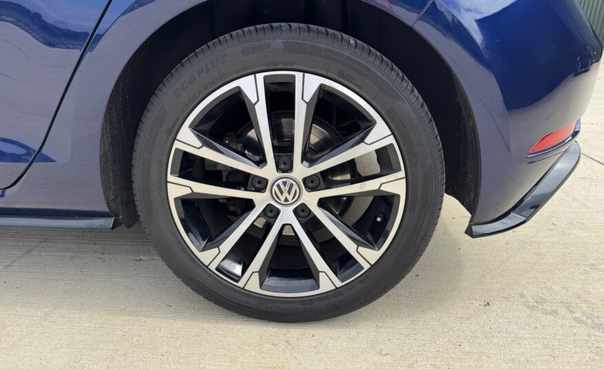 Volkswagen Golf 2.0 TDI R-Line DSG Euro 6 (s/s) 5dr