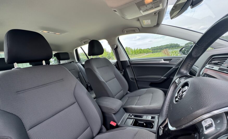 Volkswagen Golf 1.4 TSI BlueMotion Tech SE Nav DSG Euro 6 (s/s) 5dr