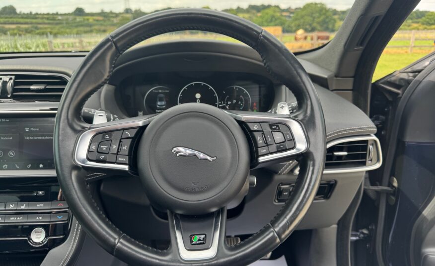 Jaguar F-PACE 2.0 D180 R-Sport Auto AWD Euro 6 (s/s) 5dr
